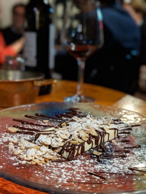 00100lPORTRAIT_00100_BURST20190425232628952_COVER