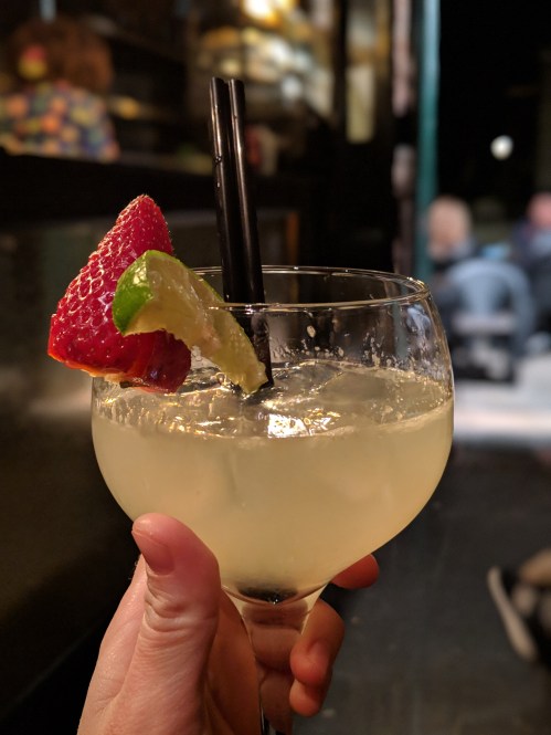 00100lPORTRAIT_00100_BURST20190501222256858_COVER